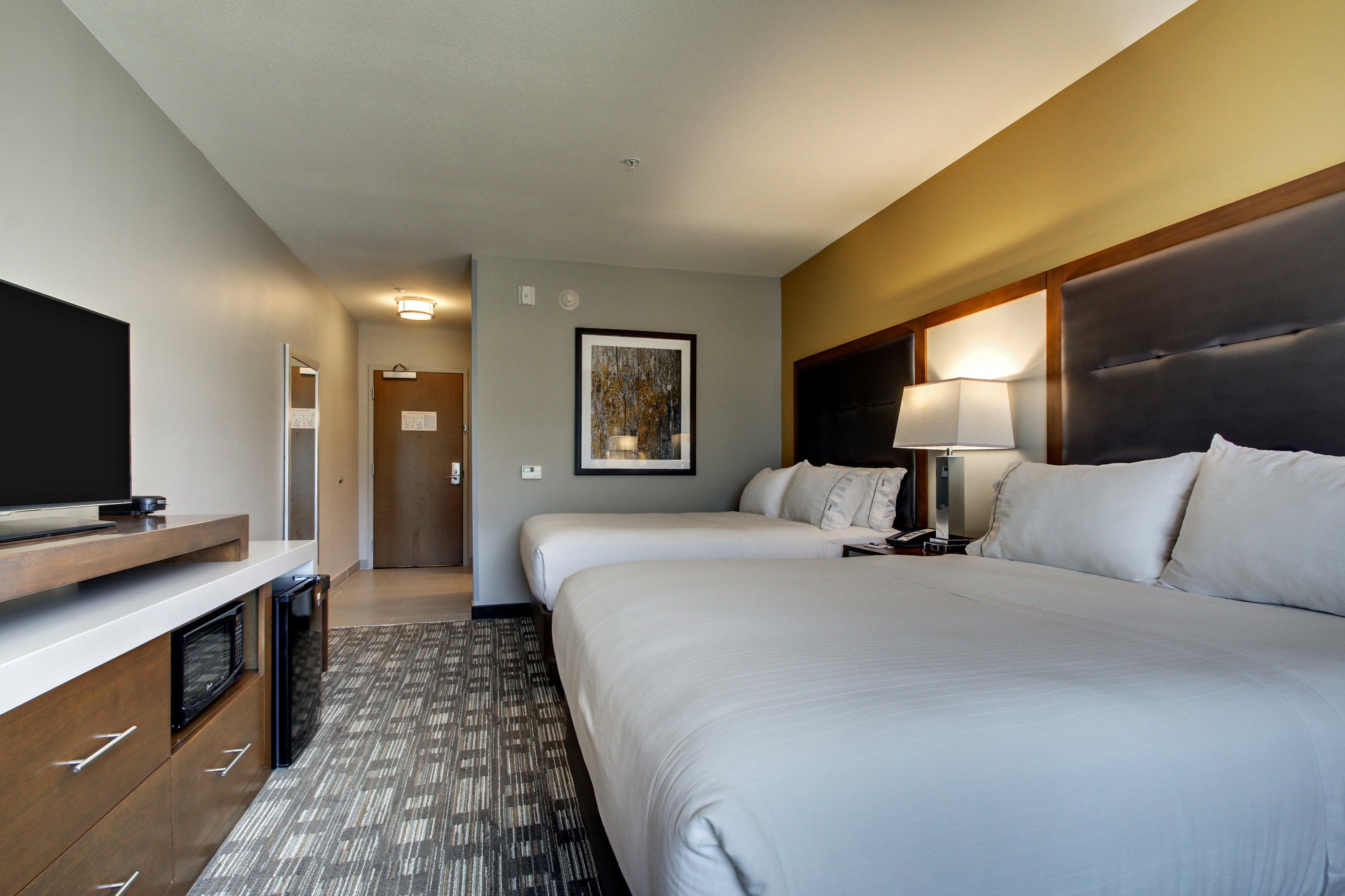 Holiday Inn Express & Suites Albany Exterior photo