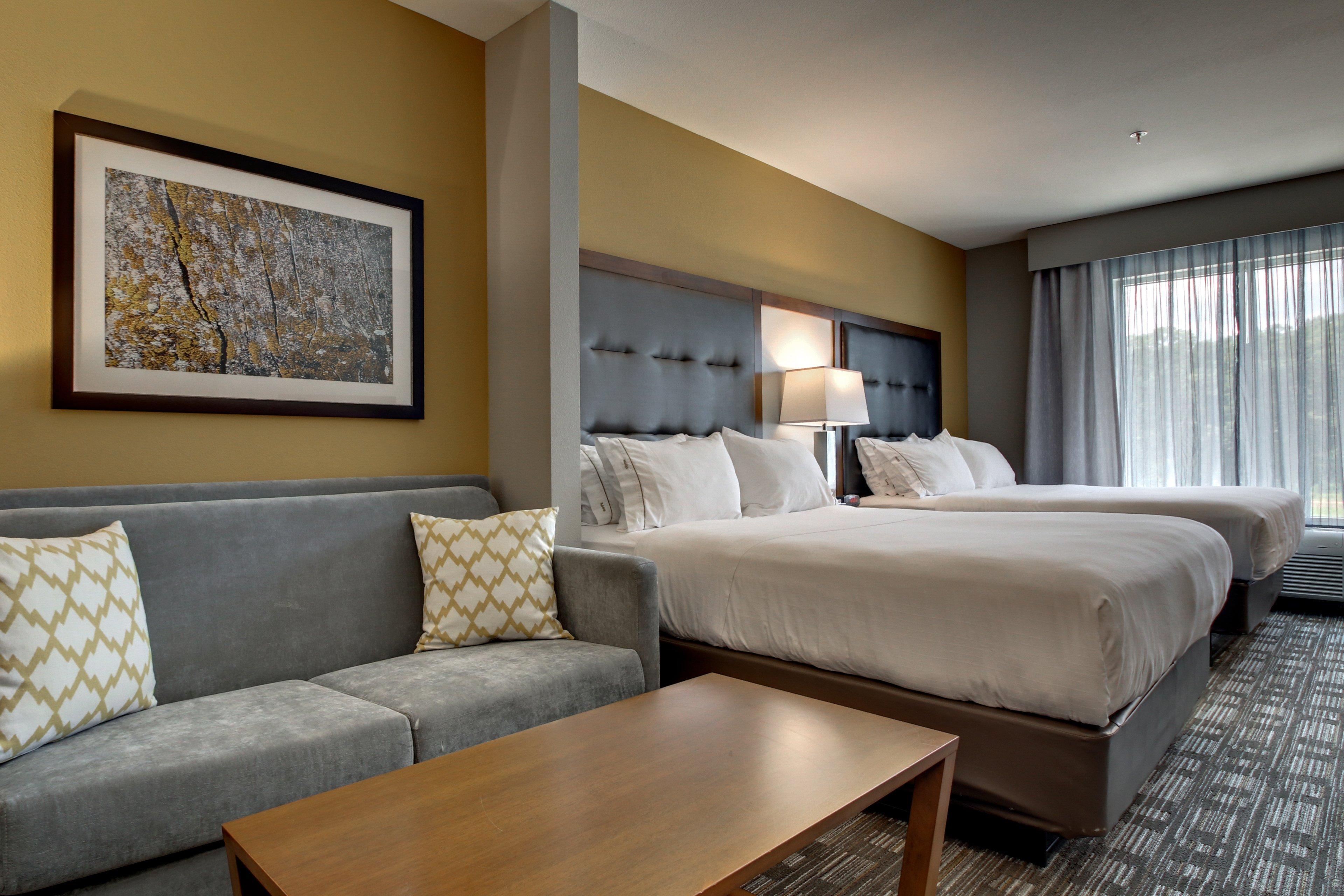 Holiday Inn Express & Suites Albany Exterior photo