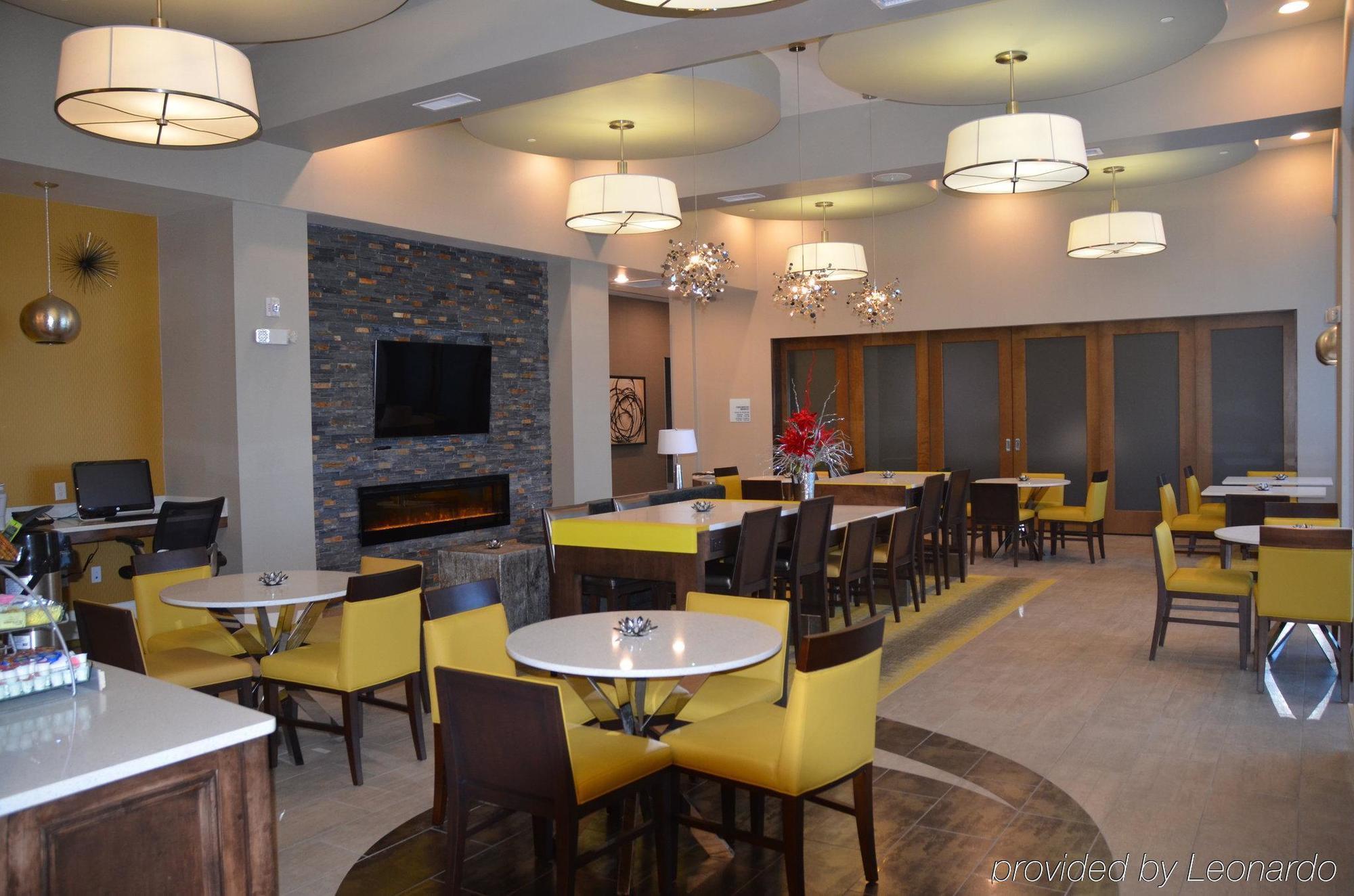 Holiday Inn Express & Suites Albany Exterior photo
